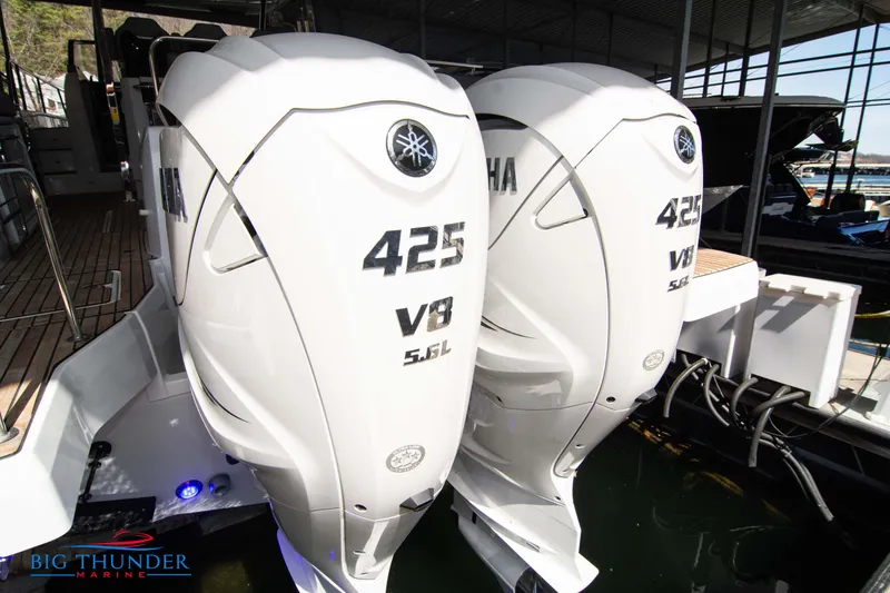Slide: The Image of 2024 Jeanneau Leader 10.5 WA with twin Yamaha 425 V8 outboard engines. - 5