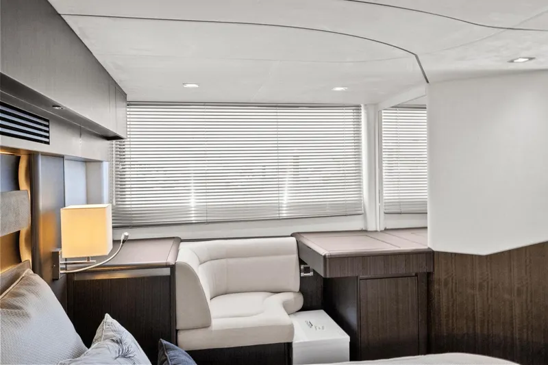 Slide: The Image of Galeon 500 Fly 2024 - 59