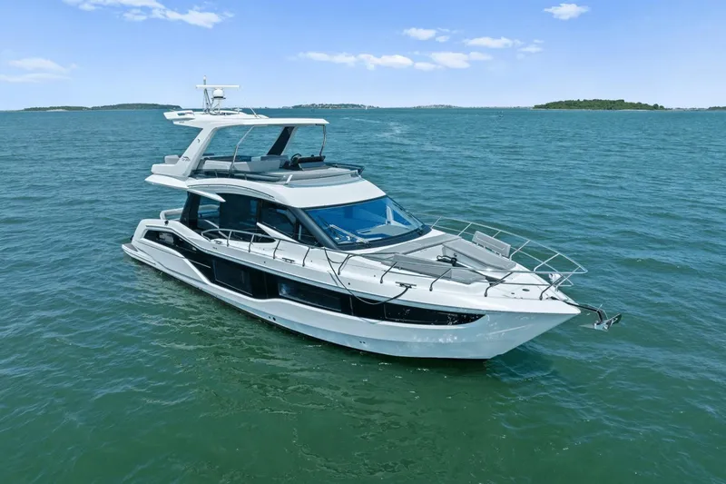 Slide: The Image of Galeon 500 Fly 2024 - 69