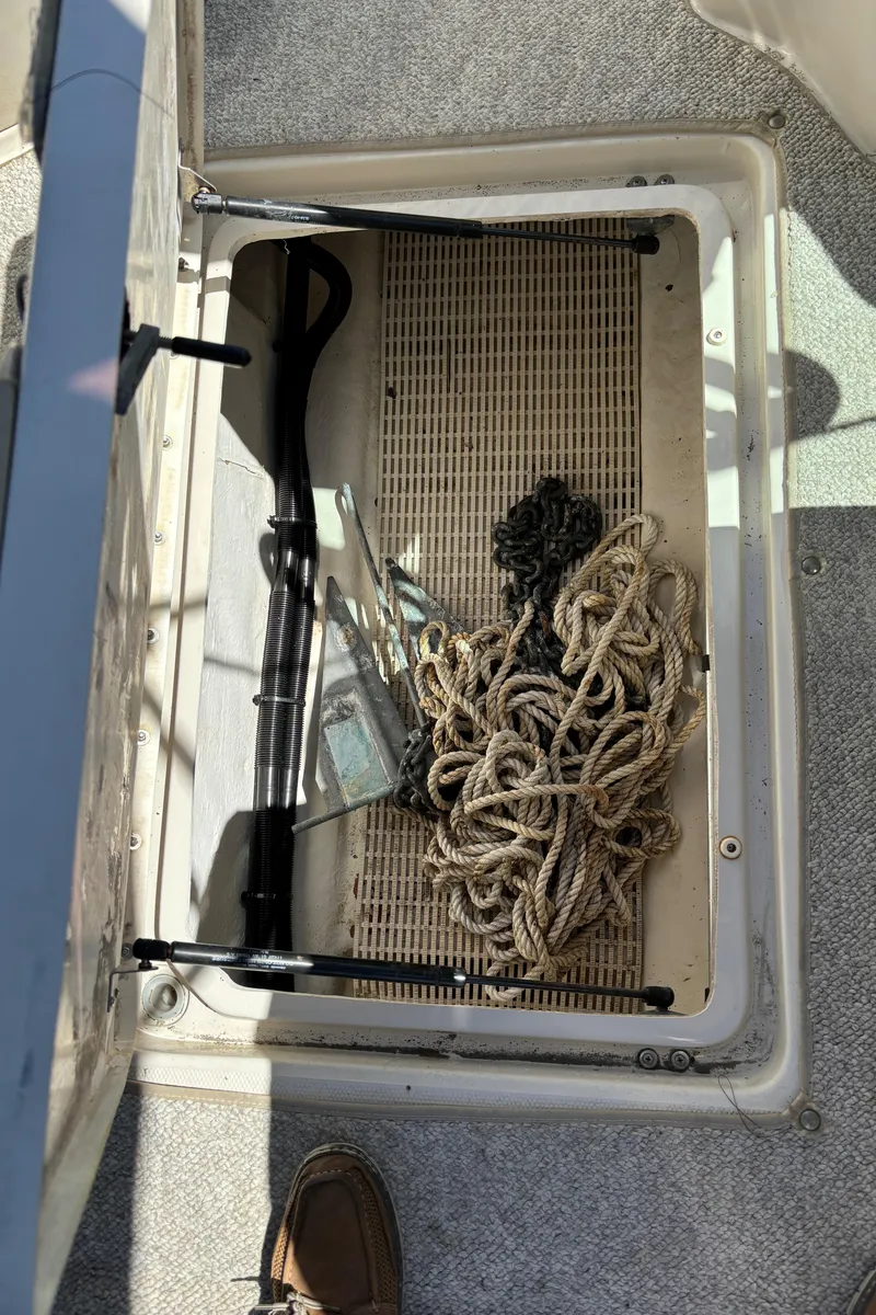 Slide: The Image of Storage compartment in floor - 17