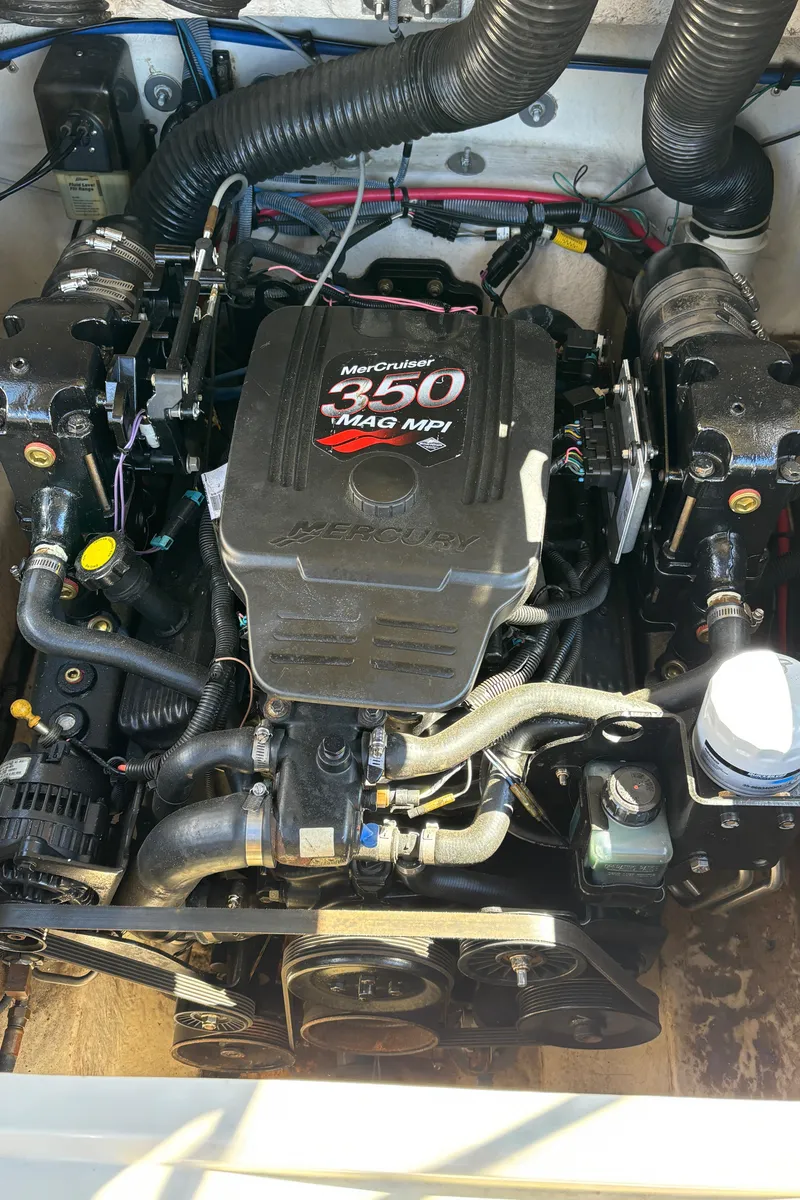 Slide: The Image of Mercruiser 350 Mag MPI 200 hours - 34