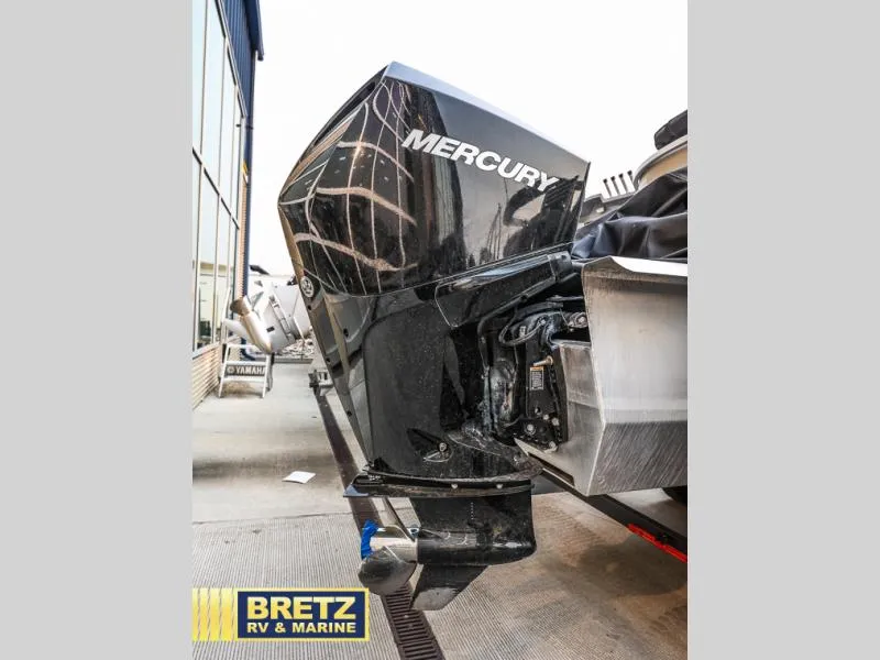 Slide: The Image of 2022 Tracker 22 XP3 PARTY BARGE with Mercury outboard motor at Bretz RV & Marine. - 8