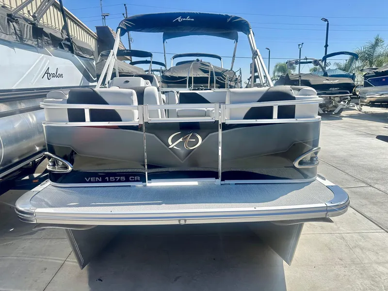 Slide: The Image of Avalon 15' Electric Venture Cruise w/ 6.0 Torqueedo! 2024 - 3