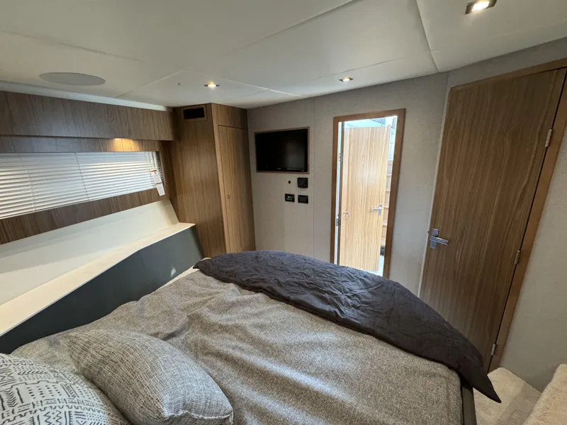 Slide: The Image of Image 28 - 28