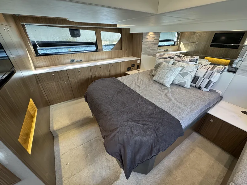 Slide: The Image of Image 33 - 33