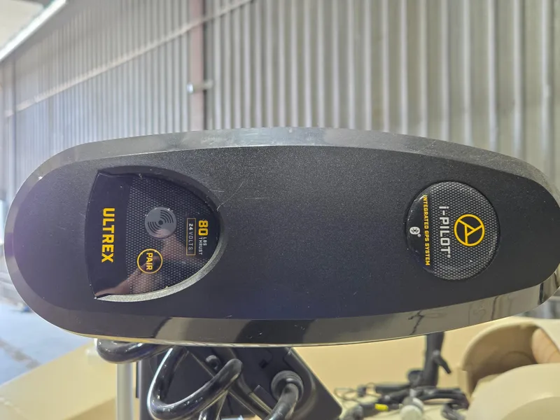 Slide: The Image of Trolling motor head with Ultrex and i-Pilot controls on a 2023 G3 Bay 20 GX boat. - 13