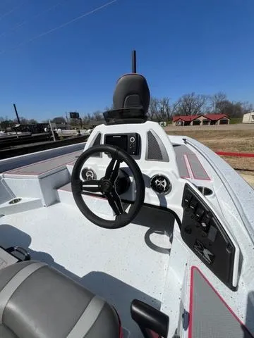 Slide: The Image of Xpress H17C 2024 - 5