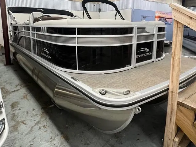 Slide: The Image of Bennington 22 SXSR 2023 - 4