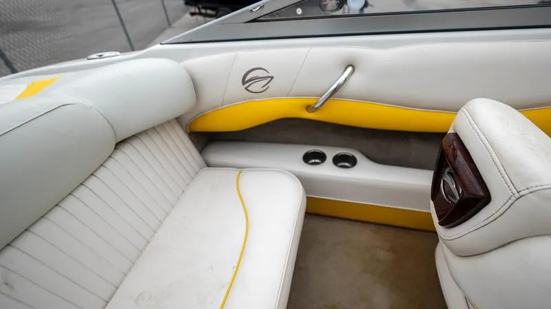Slide: The Image of Crownline Boats 180 BR 2008 - 10