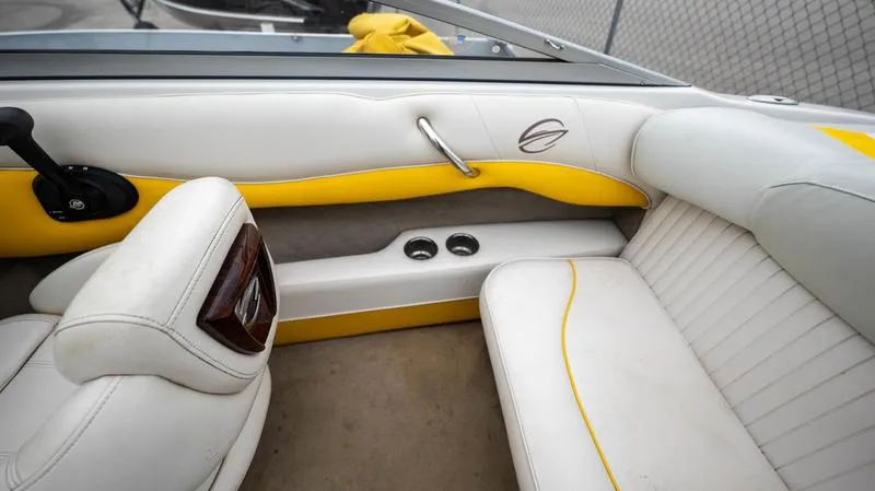 Slide: The Image of Crownline Boats 180 BR 2008 - 11