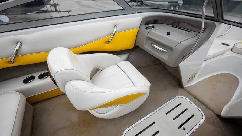 Slide: The Image of Crownline Boats 180 BR 2008 - 8