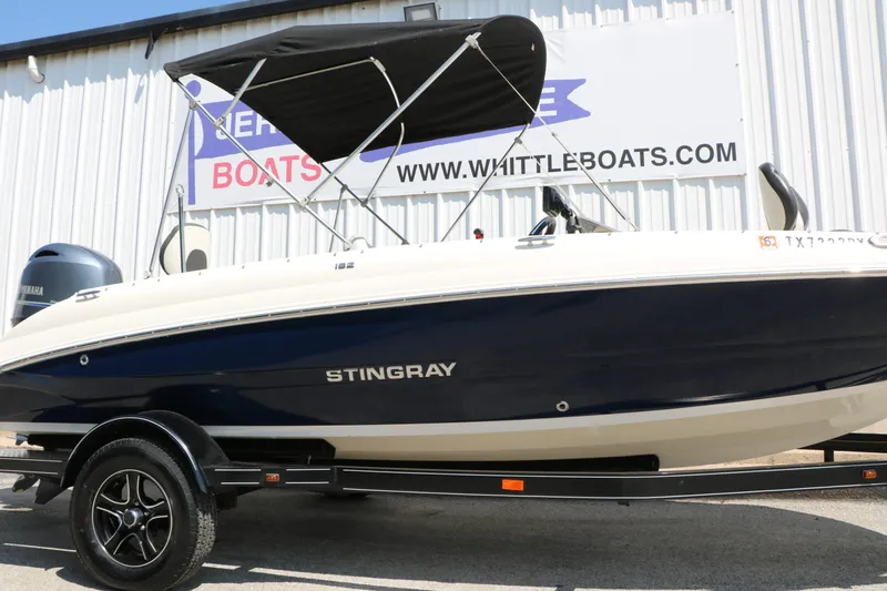 Slide: The Image of Stingray 182 SC 2017 - 10