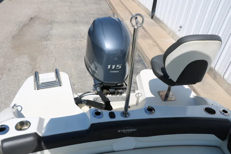 Slide: The Image of Stingray 182 SC 2017 - 26