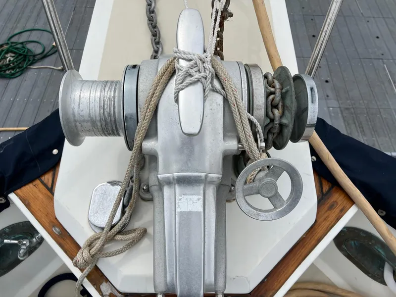 Slide: The Image of Grand Banks 49 Classic - 13