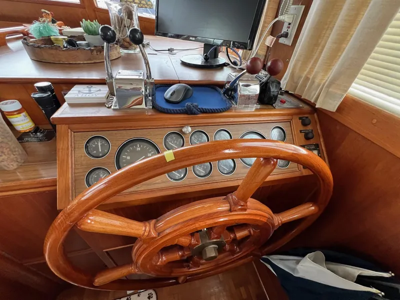 Slide: The Image of Grand Banks 49 Classic - 19