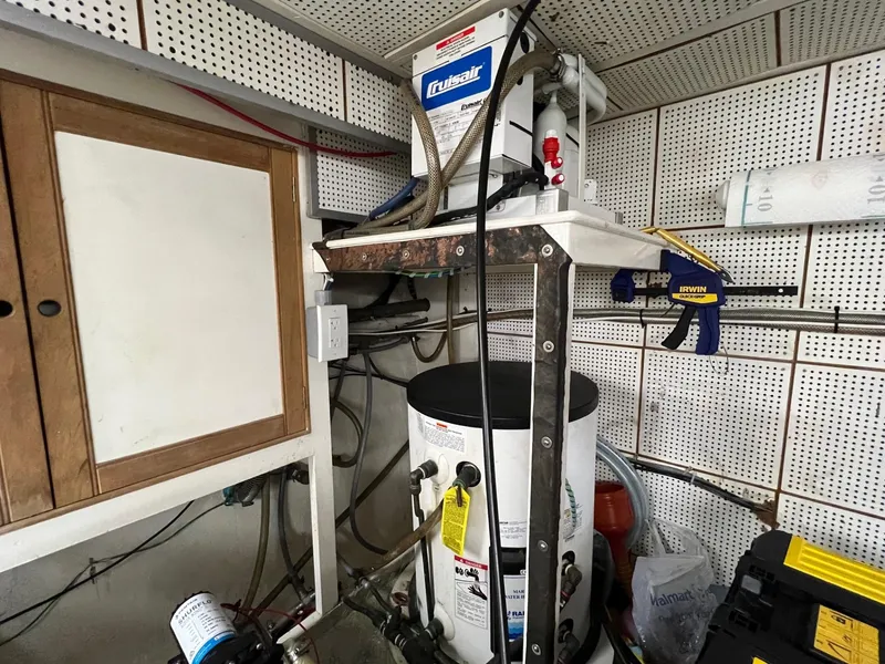 Slide: The Image of Grand Banks 49 Classic - 47