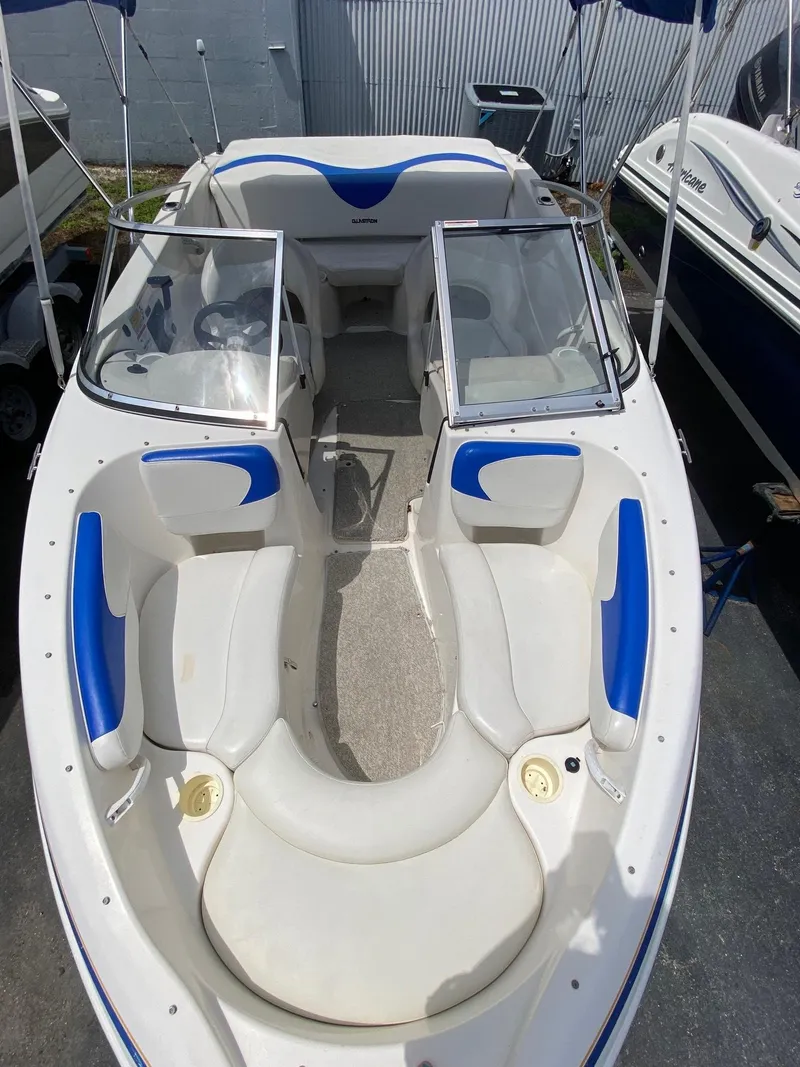 Slide: The Image of 2008 Glastron 175 MX boat with blue and white interior. - 16