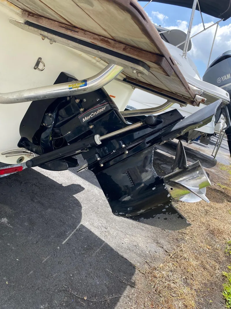 Slide: The Image of 2008 Glastron 175 MX boat with MerCruiser outdrive. - 21