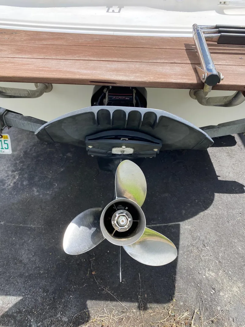 Slide: The Image of 2008 Glastron 175 MX boat propeller and stern view. - 22
