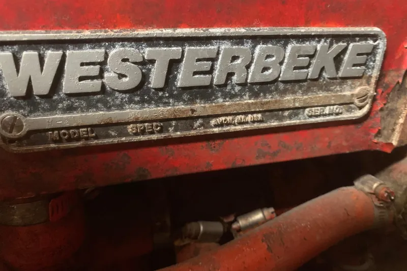 Slide: The Image of 1966 Pearson Vanguard 32' - 17