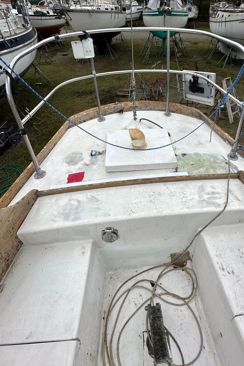 Slide: The Image of 1966 Pearson Vanguard 32' - 6