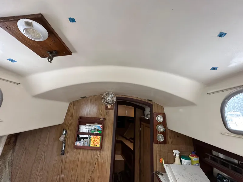 Slide: The Image of 1966 Pearson Vanguard 32' - 9