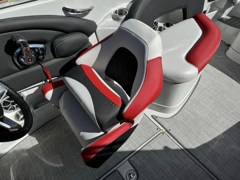 Slide: The Image of Crownline Boats 290 SS 2024 - 19