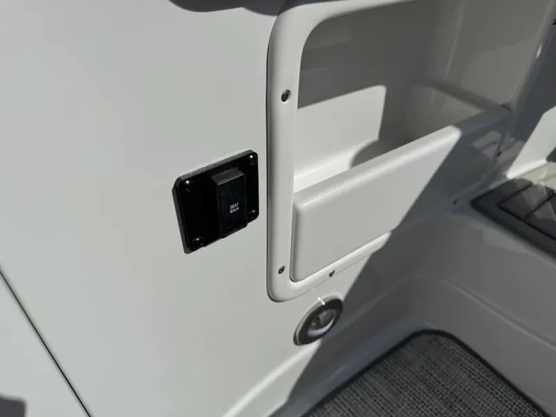 Slide: The Image of Crownline Boats 290 SS 2024 - 22