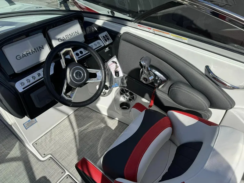 Slide: The Image of Crownline Boats 290 SS 2024 - 29