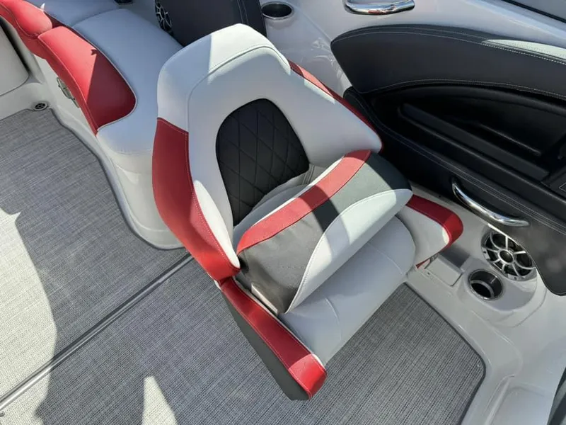 Slide: The Image of Crownline Boats 290 SS 2024 - 6