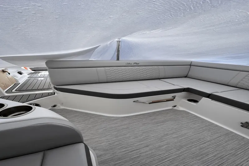 Slide: The Image of Sea Ray 270 SDX Outboard 2023 - 8