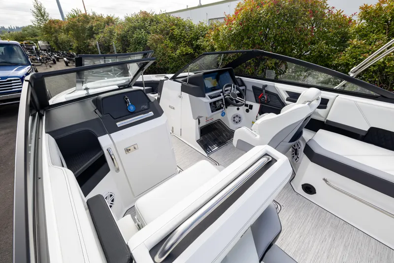 Slide: The Image of Cobalt R6 2024 - 3