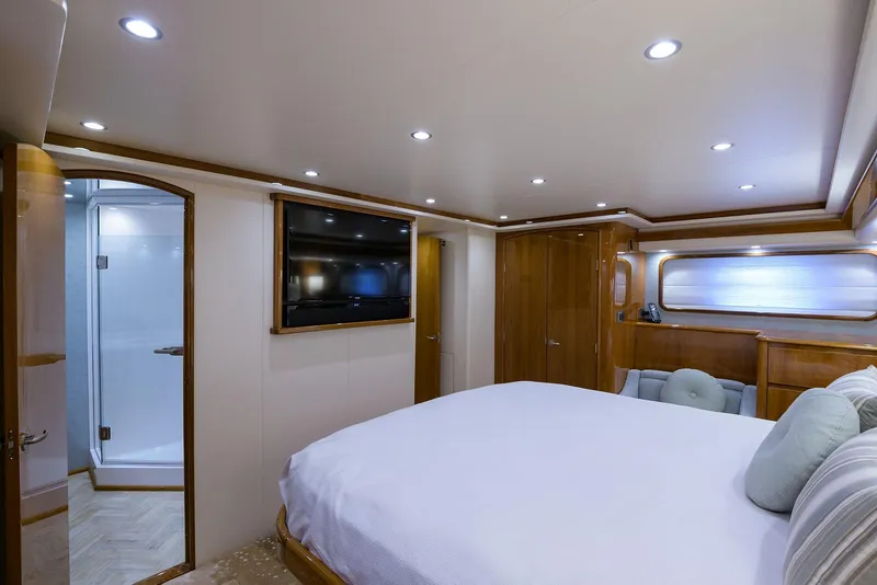 Slide: The Image of Master Stateroom - 21