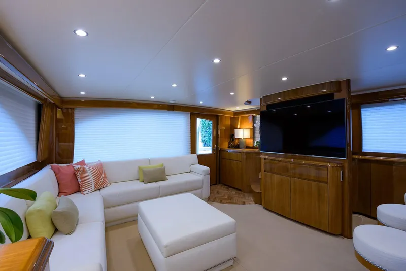 Slide: The Image of Salon - 7