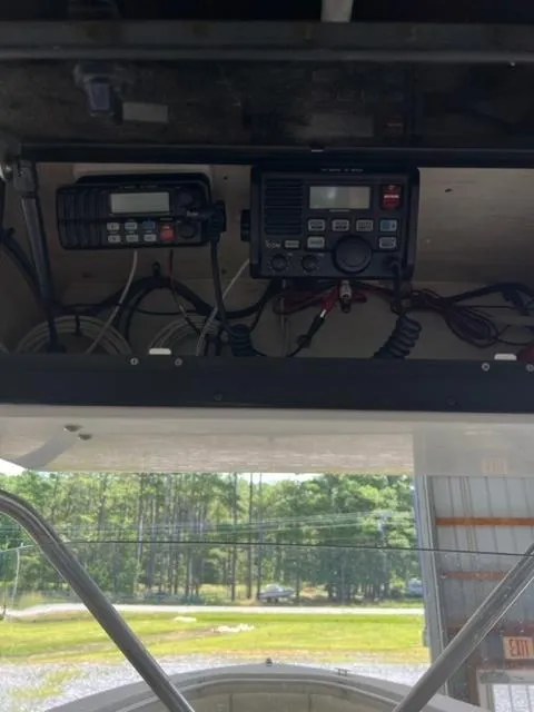 Slide: The Image of Hydra-Sports 2596CC / 2600CC Vector 2000 - 13