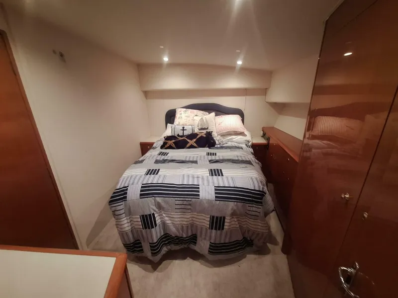 Slide: The Image of Viking 55 Convertible 2000 - 56