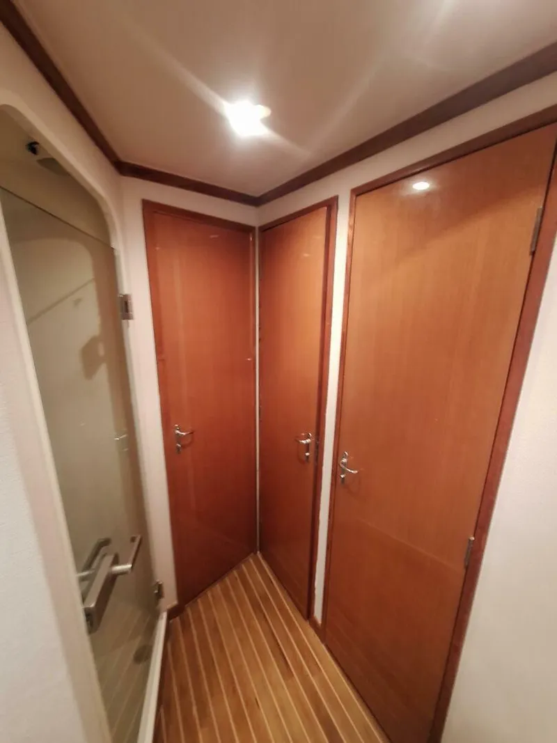 Slide: The Image of Viking 55 Convertible 2000 - 67