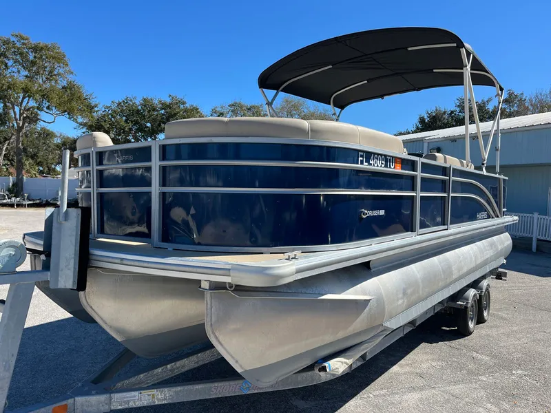 Slide: The Image of Robalo 206 Cayman 2024 - 0