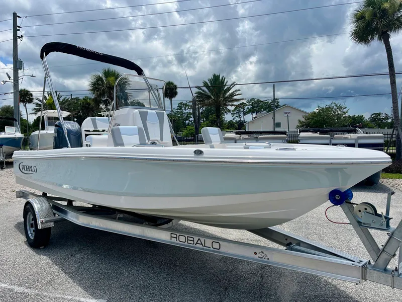 The Image of Robalo 206 Cayman 2024 - 0