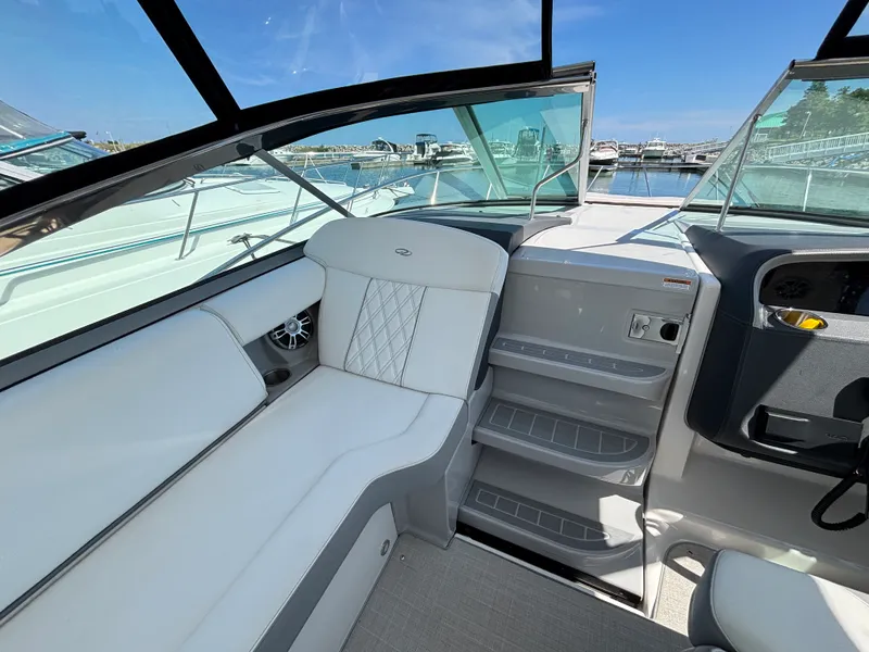 Slide: The Image of Regal 33 EXPRESS 2024 - 9