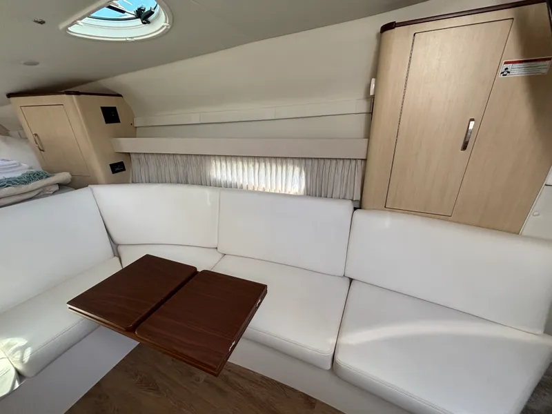 Slide: The Image of Regal 33 EXPRESS 2024 - 14