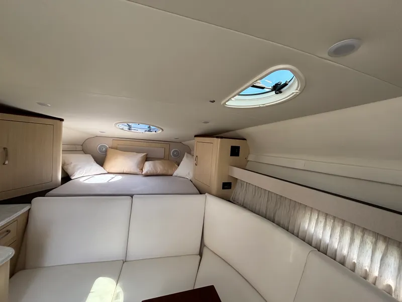 Slide: The Image of Regal 33 EXPRESS 2024 - 13