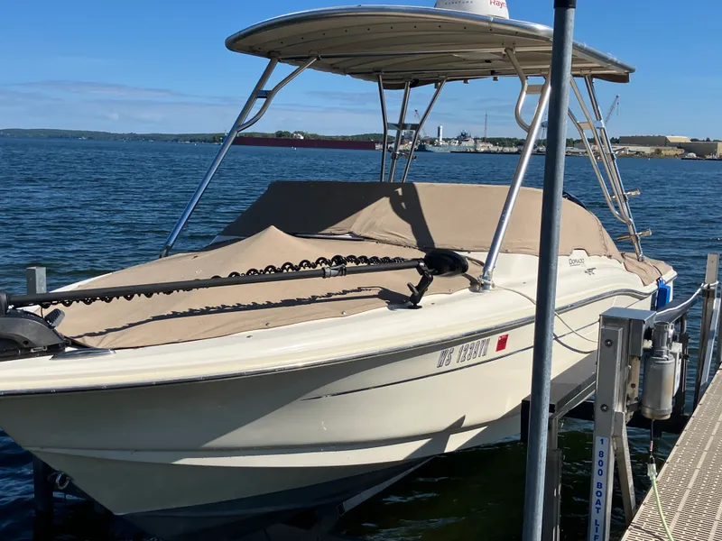 Slide: The Image of Scout 210 DORADO 2019 - 5