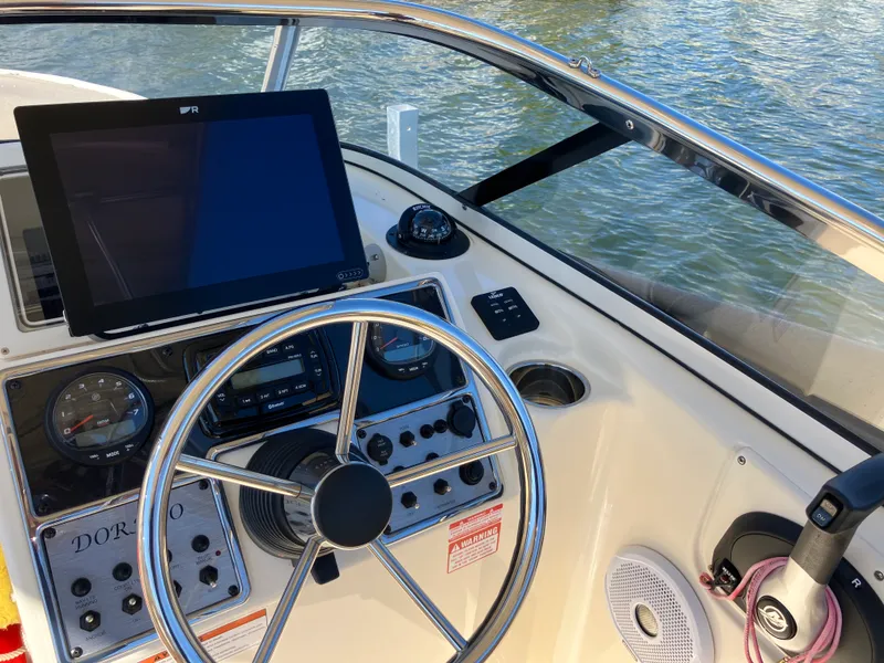 Slide: The Image of Scout 210 DORADO 2019 - 14