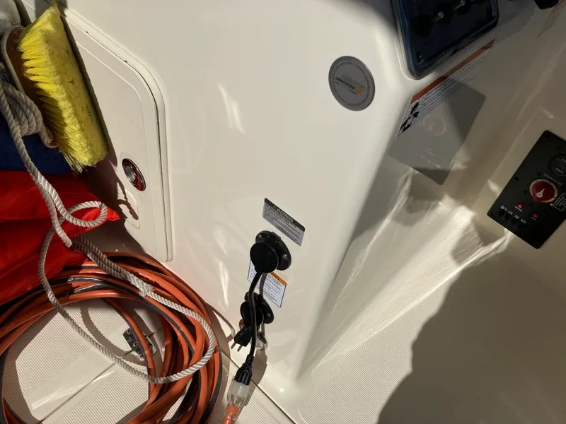 Slide: The Image of Scout 210 DORADO 2019 - 26