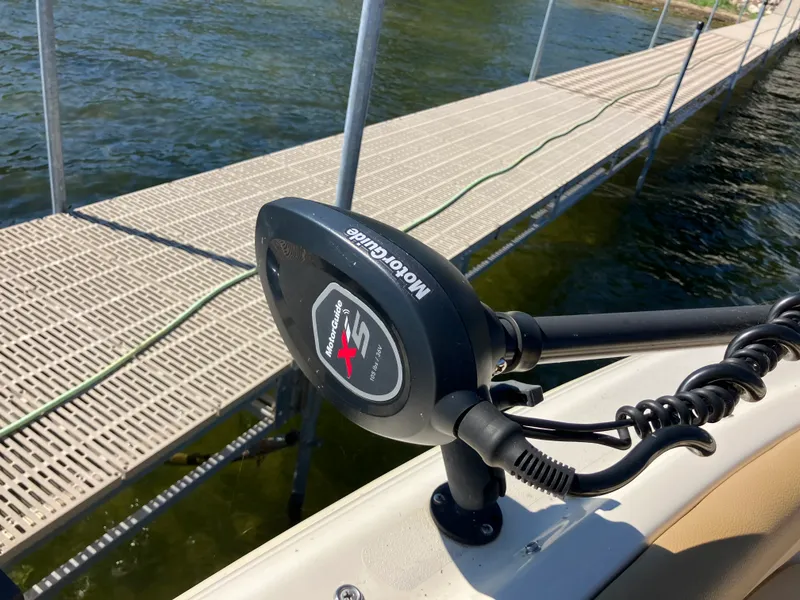 Slide: The Image of Scout 210 DORADO 2019 - 20