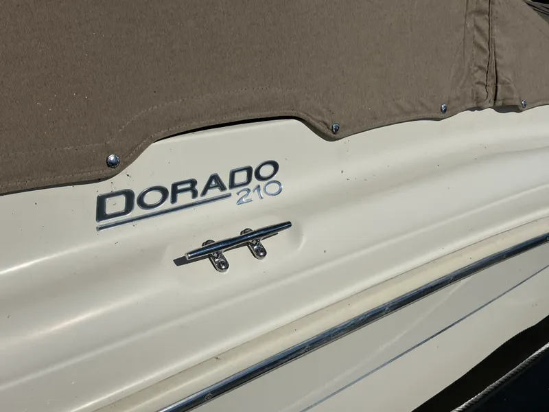 Slide: The Image of Scout 210 DORADO 2019 - 6