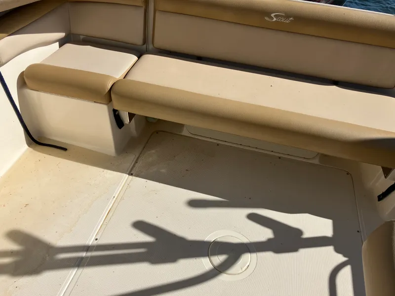 Slide: The Image of Scout 210 DORADO 2019 - 11