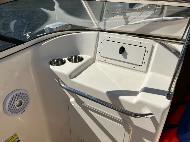 Slide: The Image of Scout 210 DORADO 2019 - 13