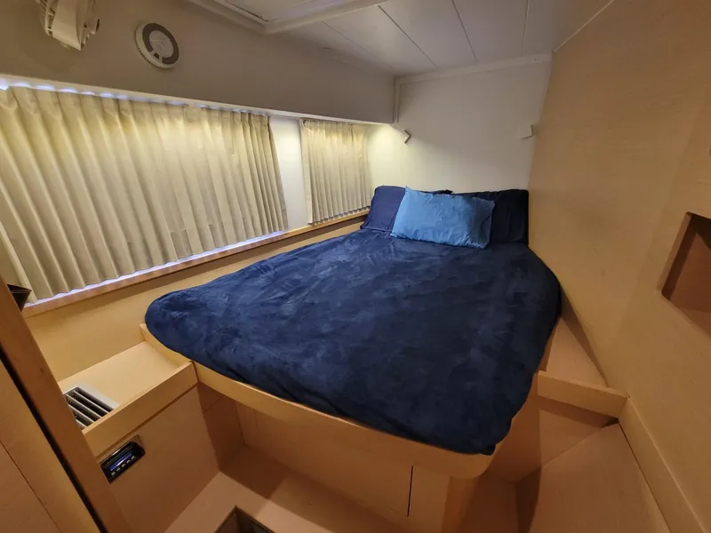 Slide: The Image of Cabin 1 - 16